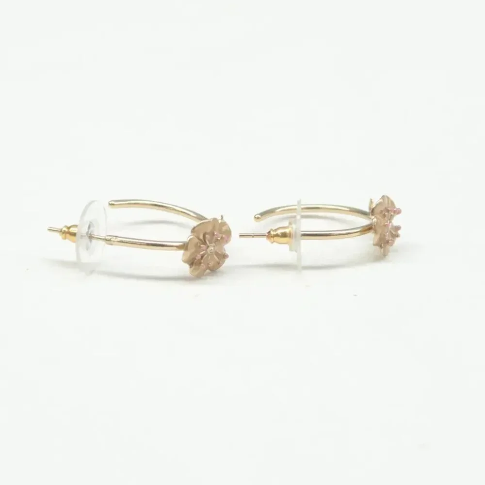 100% Authentic Chanel Flower CC Gold Metal Earrings 605-092924